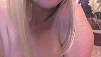 Attractive hooded blonde displays off her form that is mild - cams69xxx.tk