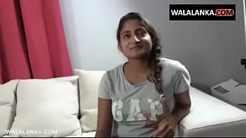 sri lankan hikkaduwa item girl fuck with guest new leaked porn - www.walalanka.com